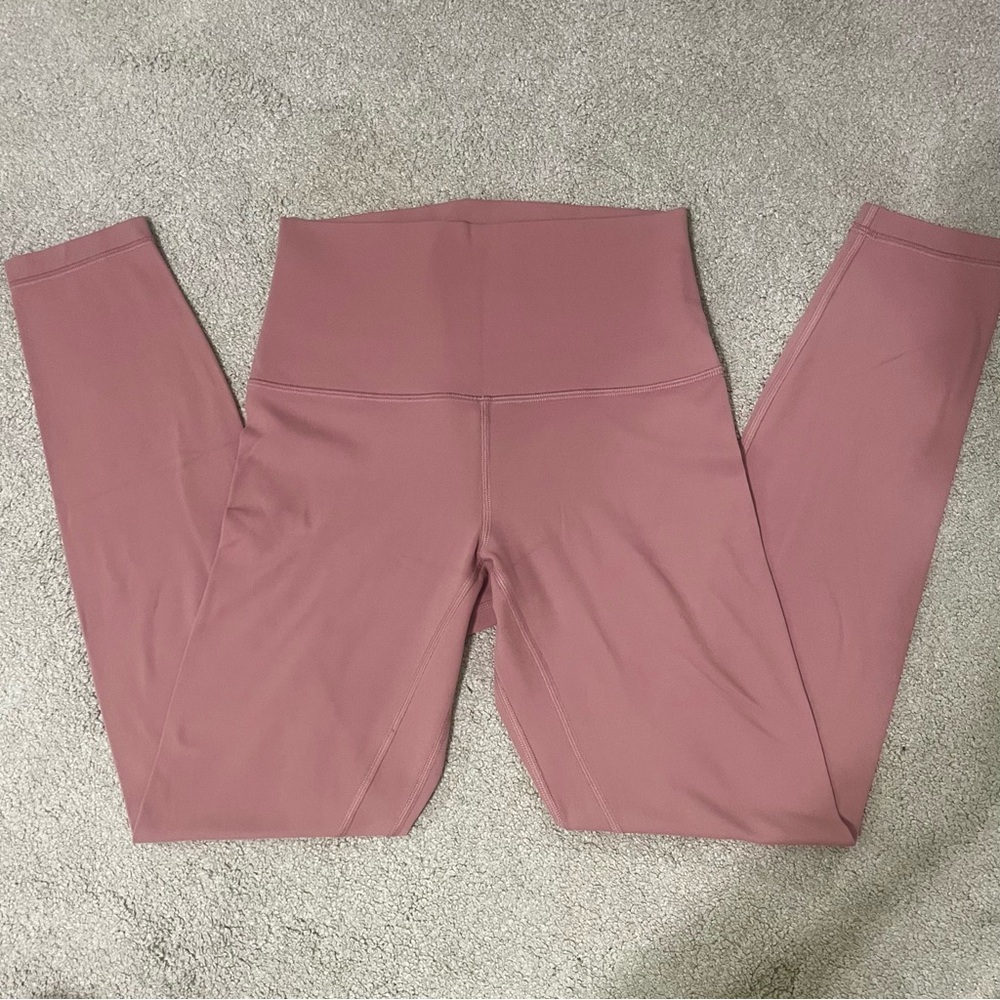 Blush pink Lulu Lemon leggings